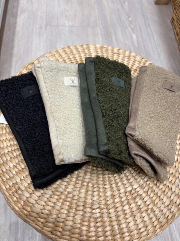 Ted Boucle Fingerless Gloves