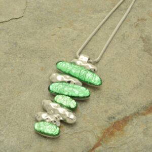 FN436 Green Layer Necklace
