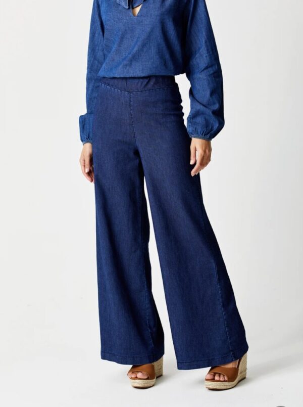 Suzy D Ziggy Stretch Denim Flare Jeans - Image 2