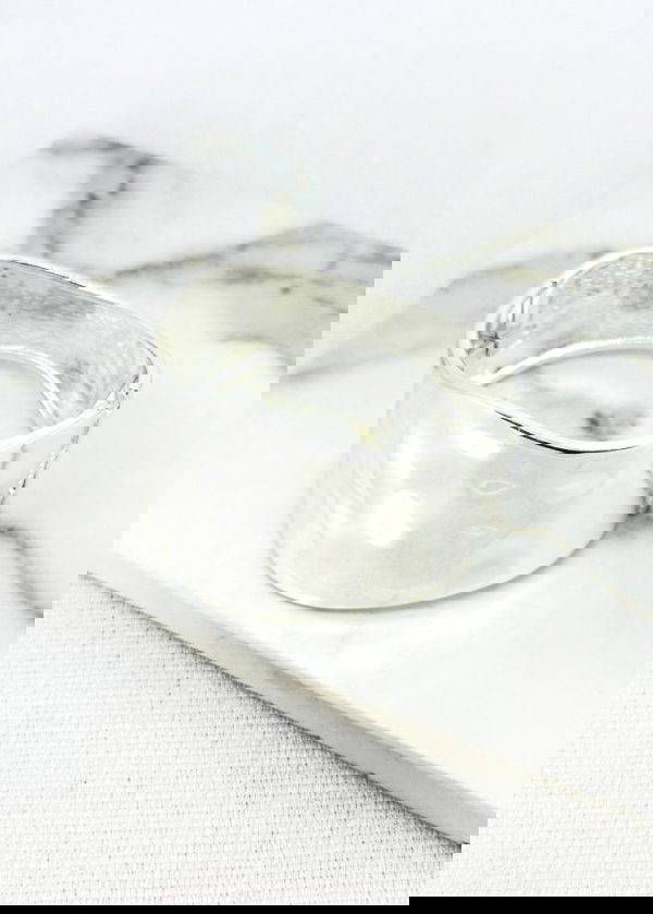 Envy 4569 Hinged Bangle in Gold or Silver - Image 2