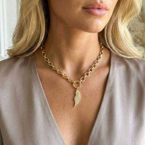 Envy 4938 Short Necklace with Wing Pendant