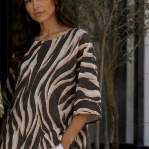 Willow Fine Knit Abstract Top