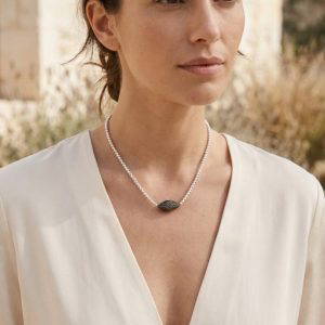 Envy 604 Short Necklace with Diamante Pendant