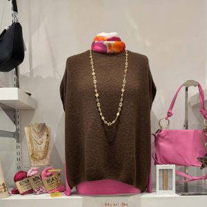 Robin Round Neck Sleeveless Knit
