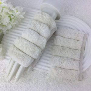 Vixen Faux Fur Fingerless Gloves